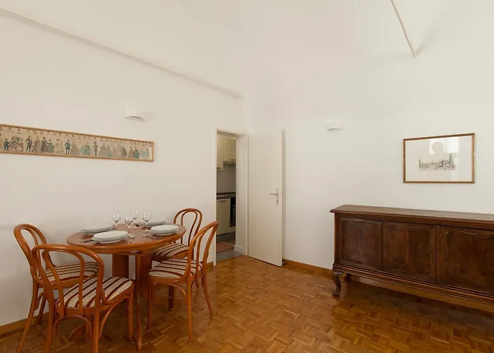 Charming Laura Tour As By Town Hall * Λιουμπλιάνα